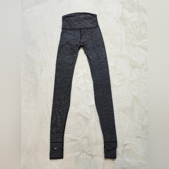 Lululemon Still Mind Tight *28". Size 4. - Picture 13 of 15